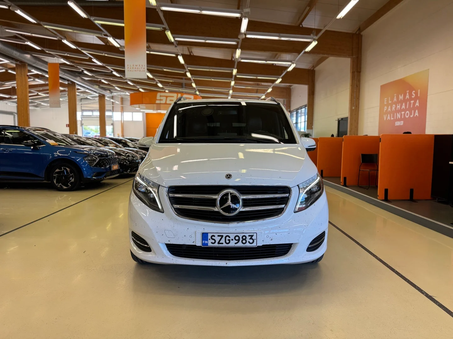Car Image - 144nNaV4CiQDEqoSKbJnJo