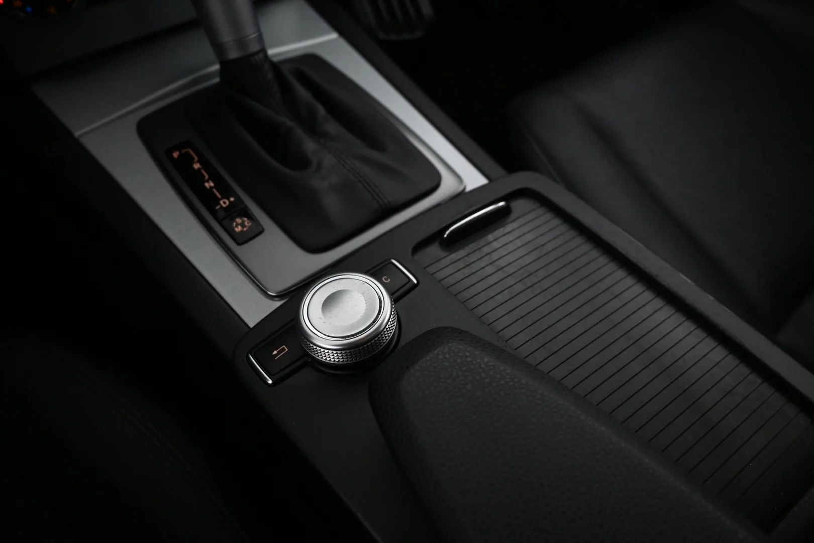 Car Image - MvbLfXewEC9pIBcFryfA8