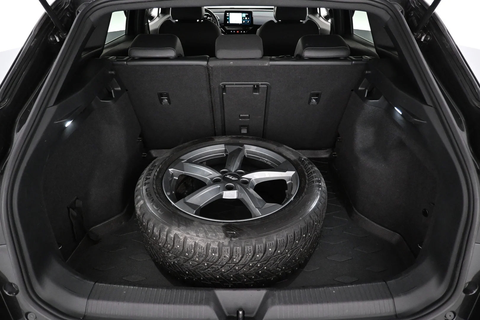 Car Image - 1V9bdqdoUmF9FiC5Aup7Av