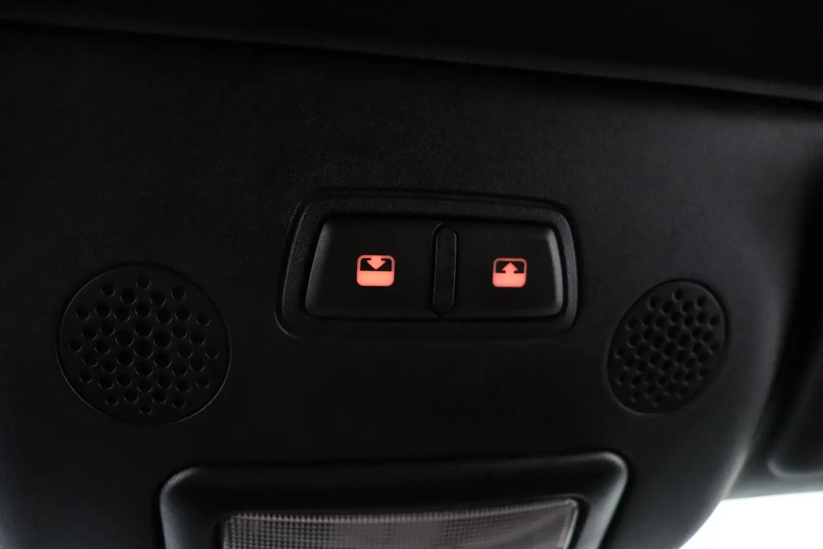 Car Image - 388PBszXSXOueiUE92BCsm