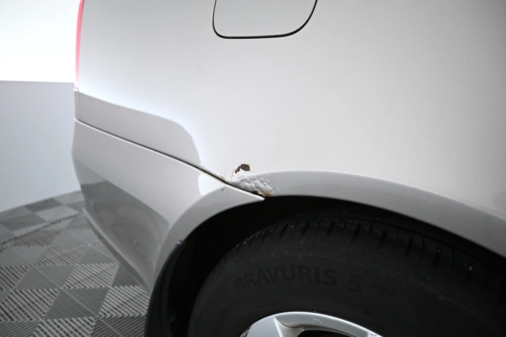 Car Image - 1bHHXrMatAKBNye6f94B2X