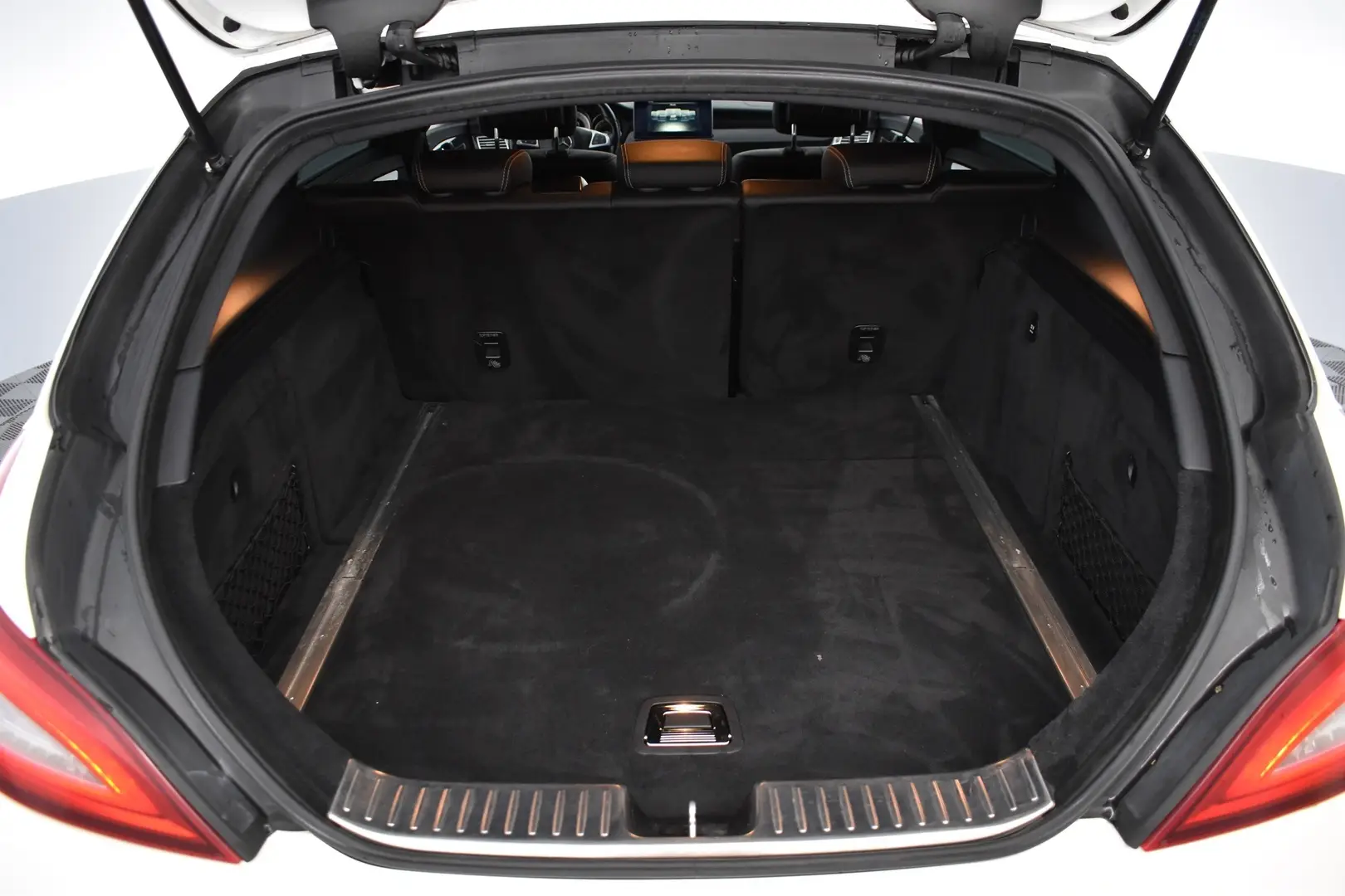 Car Image - mVR9odQt4c6ElLhBcWNBQ