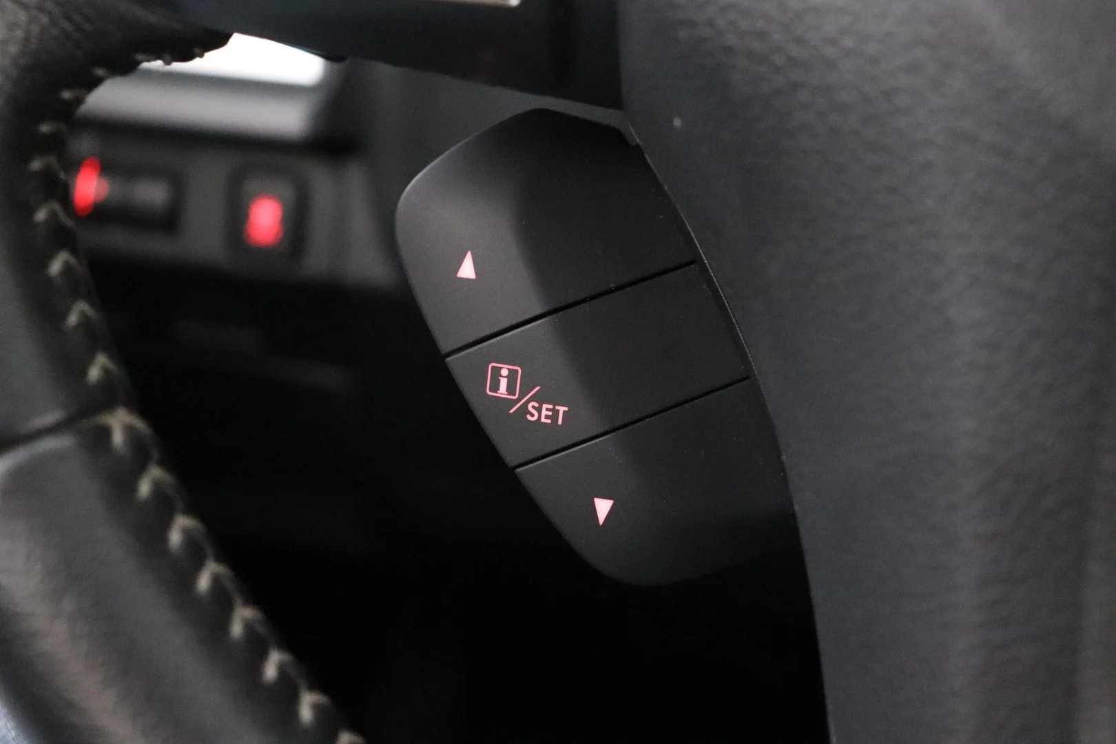 Car Image - lgxYfdDB1fVkjAHHxAgi1