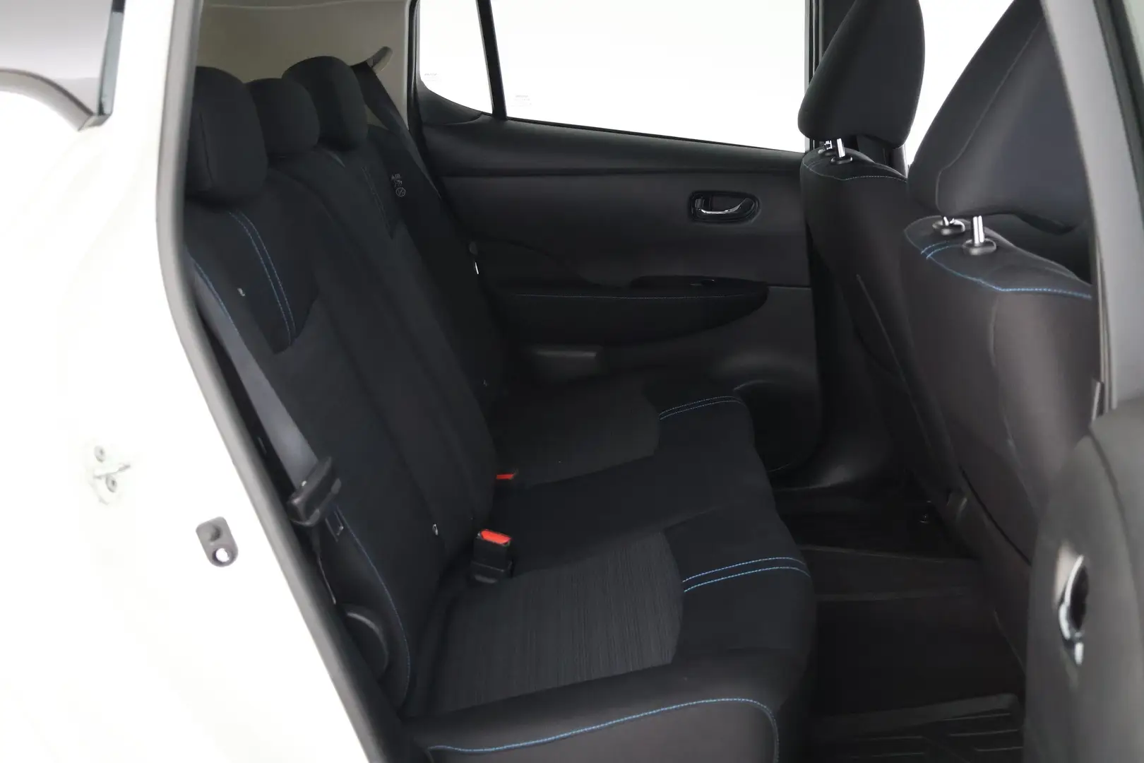 Car Image - 5wu9H1KhZ9OoUncHsXQlm
