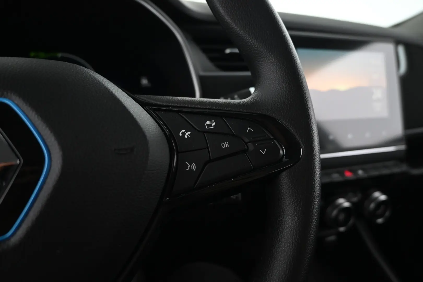 Car Image - 4qyBwgZnRXf71UEvsLZ6Xa