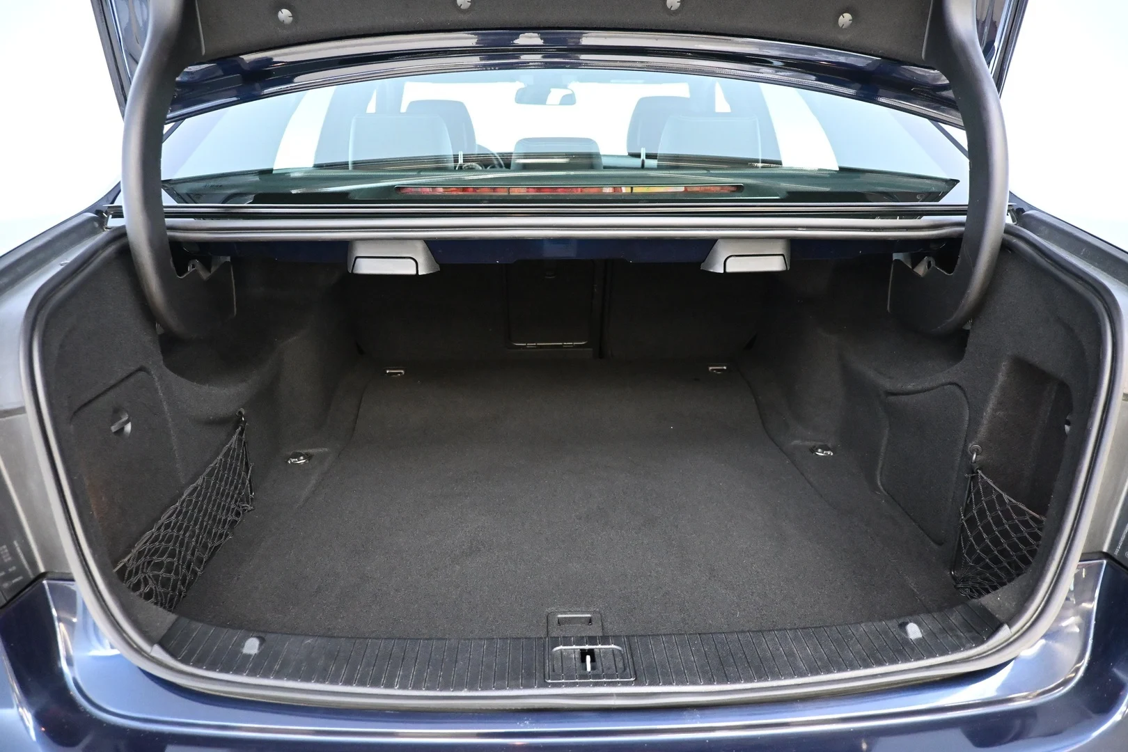 Car Image - 4Q6X8glInD3tE3VRf6hC4m