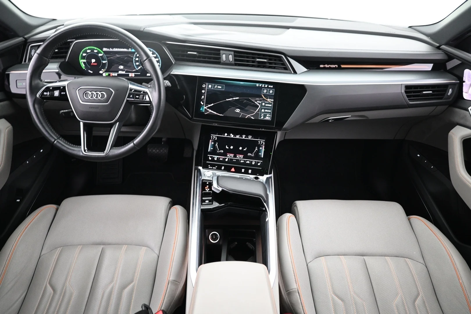 Car Image - 5tI86P4IYCglB5Gz8T0IeF