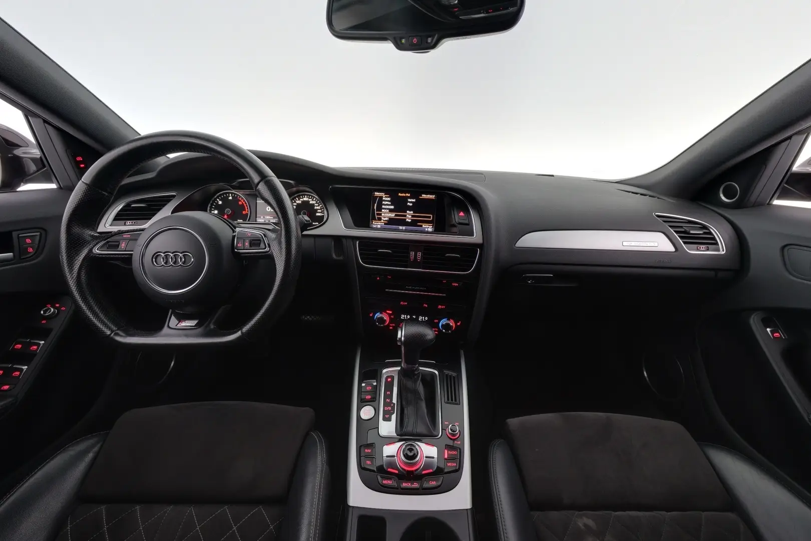 Car Image - 5CmHvkb7r0crxvqSq3T3X7