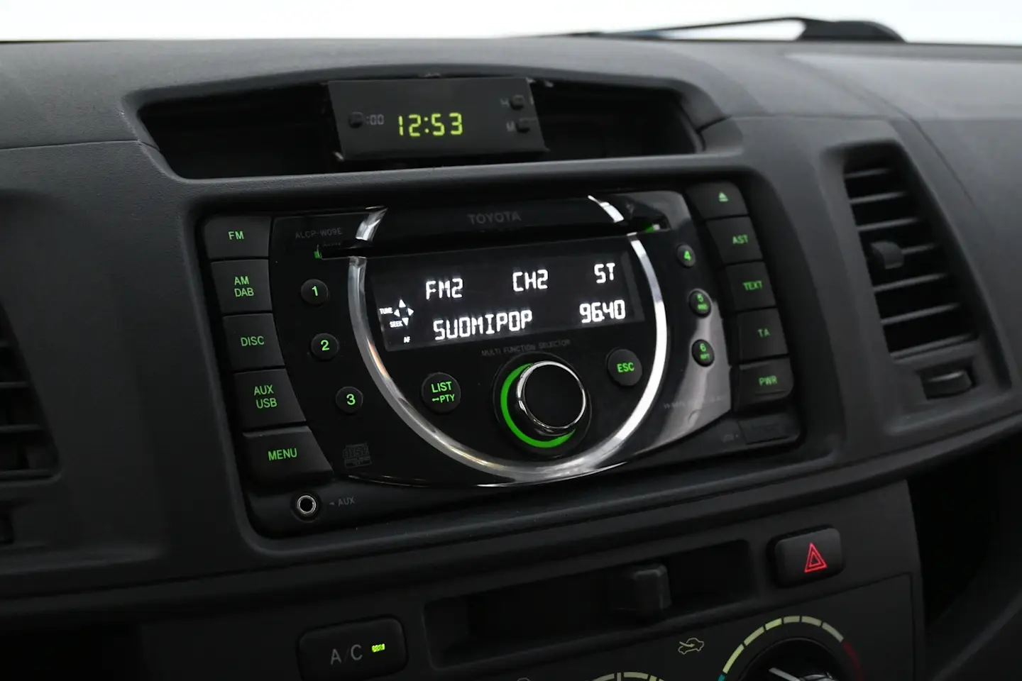 Car Image - 71NycIlHLgzzjBUWrx61h3