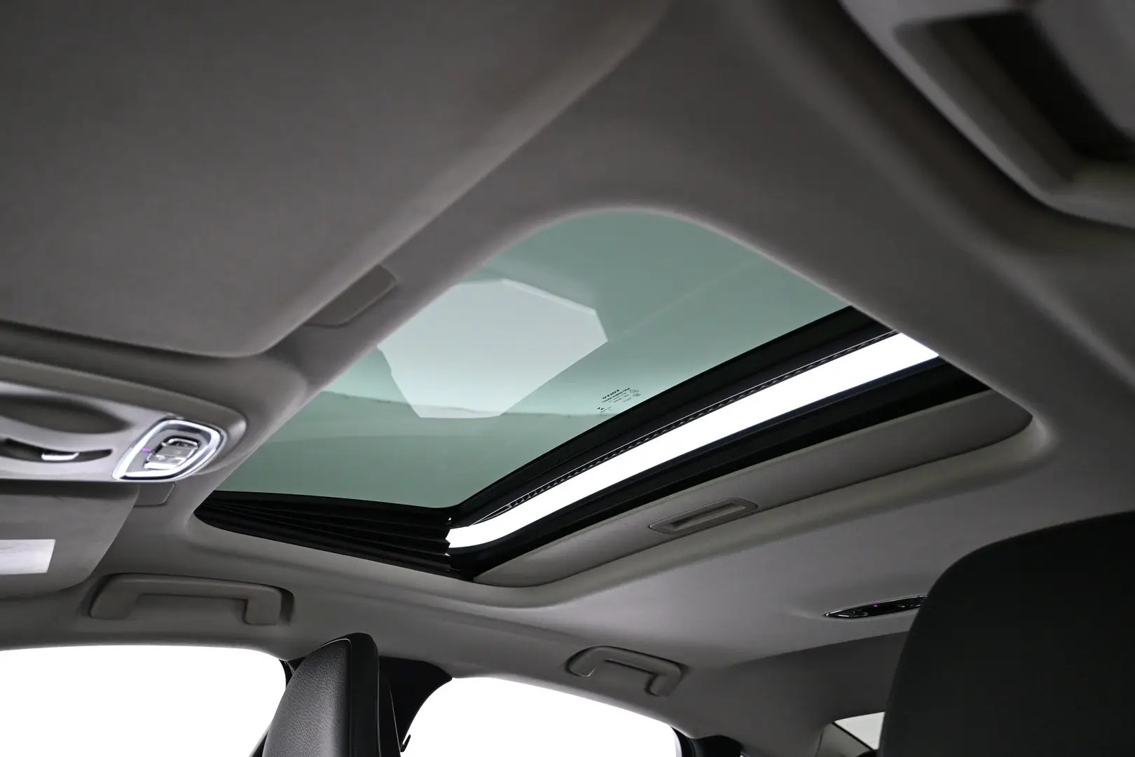 Car Image - 2k5BfeE3dt11duGQhQEwHJ