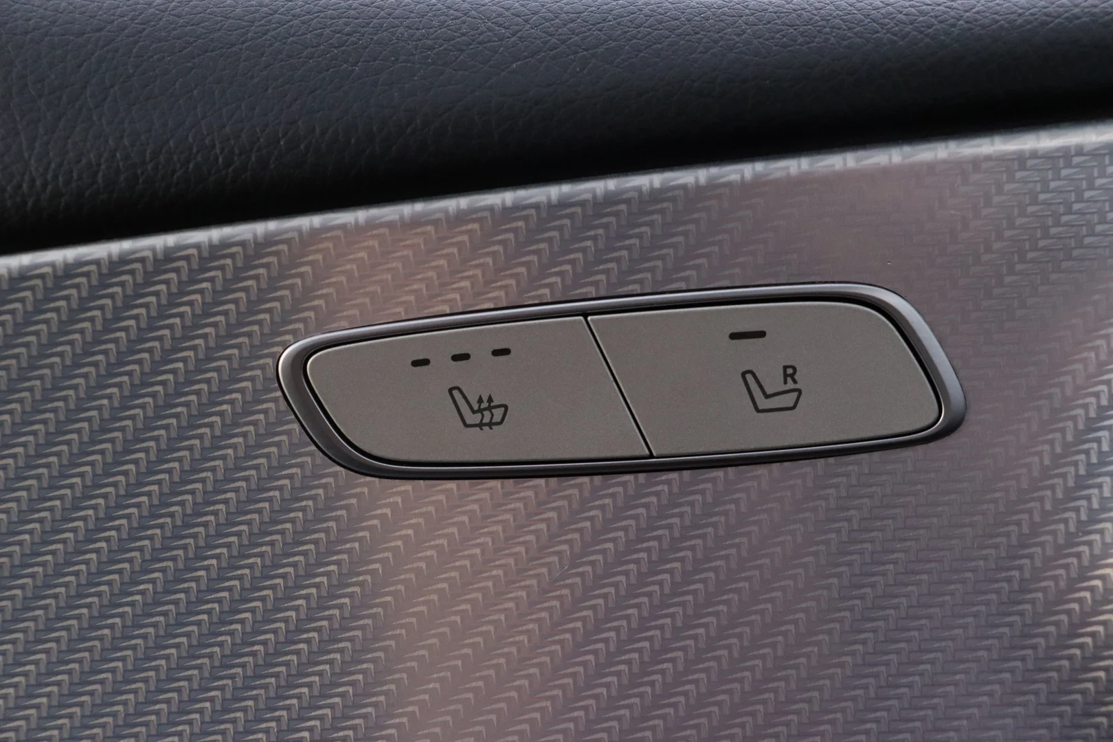 Car Image - 2ADMLS4D6ZAxg5dVZvL3zN