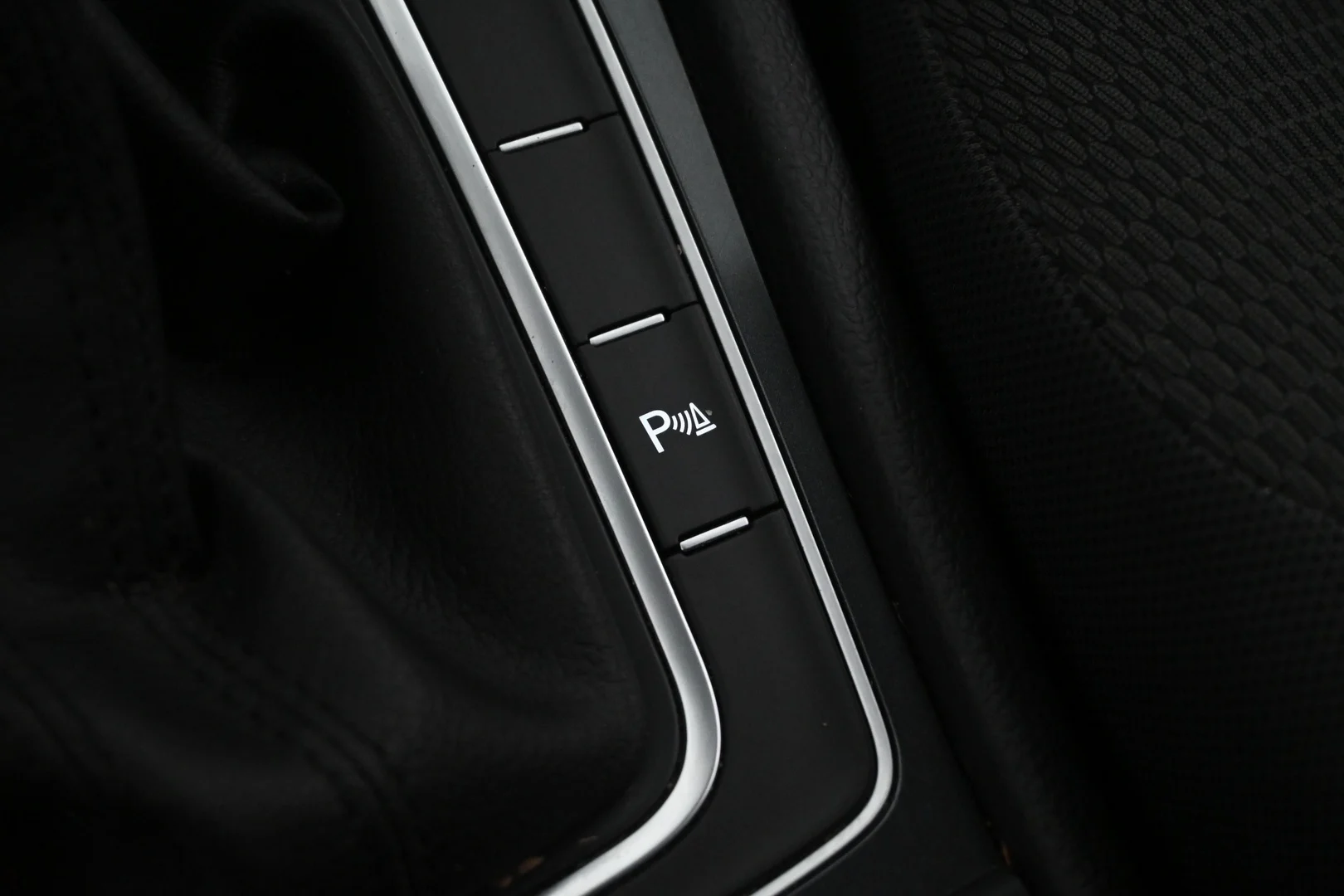Car Image - 4Tvu7Xsk1TBDQnAc6LTXm4