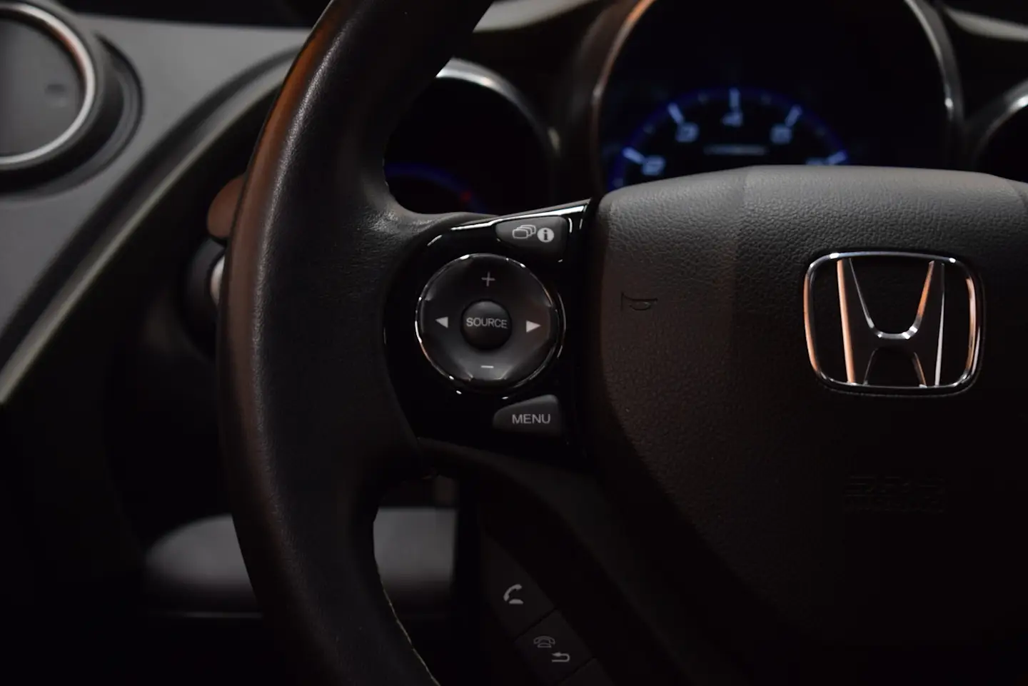 Car Image - pbkIENbaE3gIxwUqp9L8V