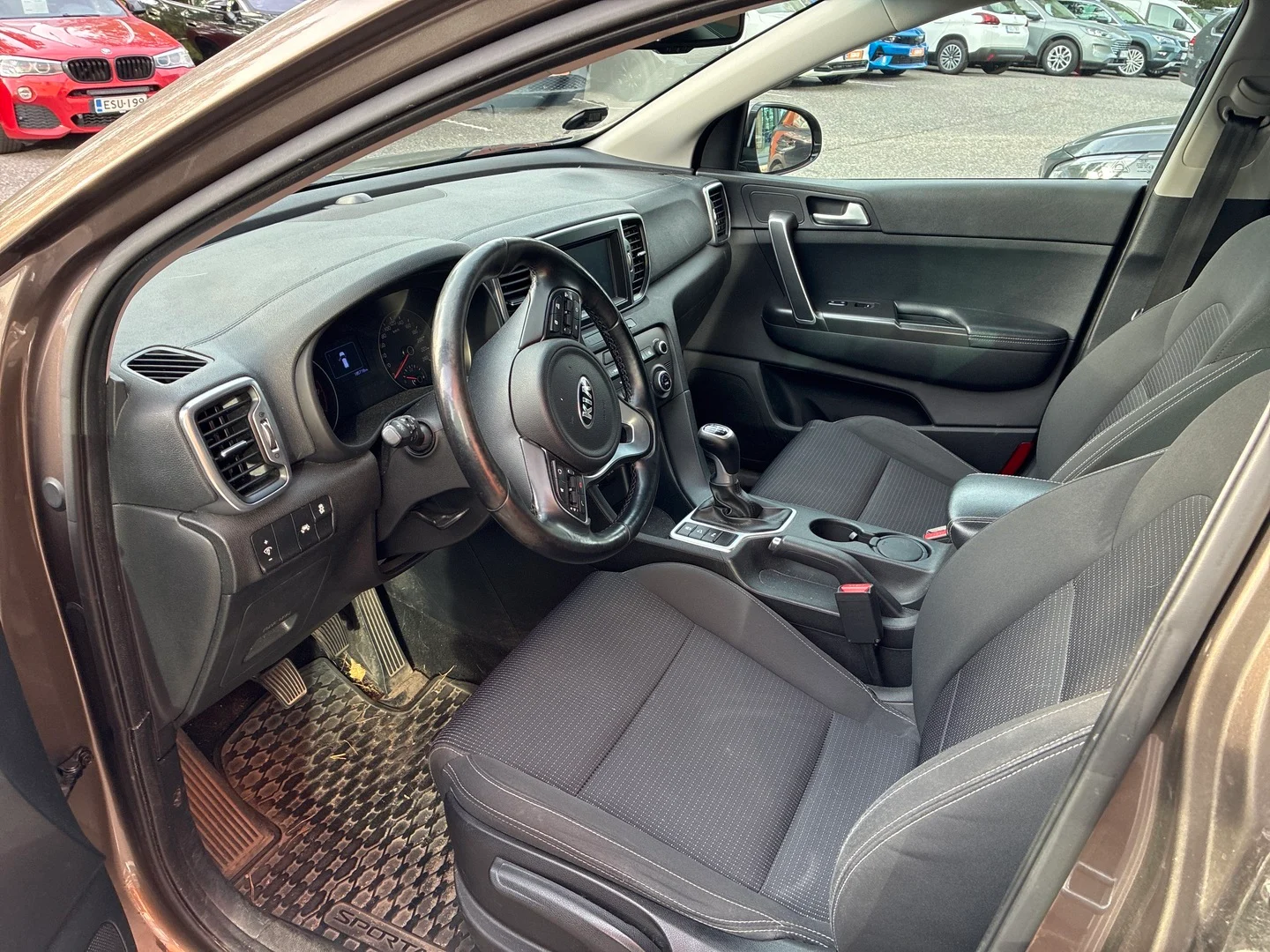 Car Image - D6Bykk89Pr1N6tUSpeI81