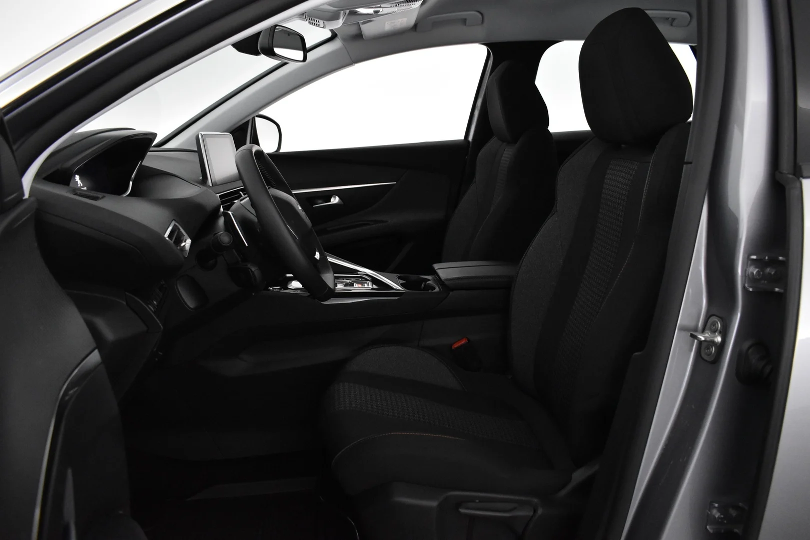 Car Image - 15rTdVIUWDPN3qFciWtYXb