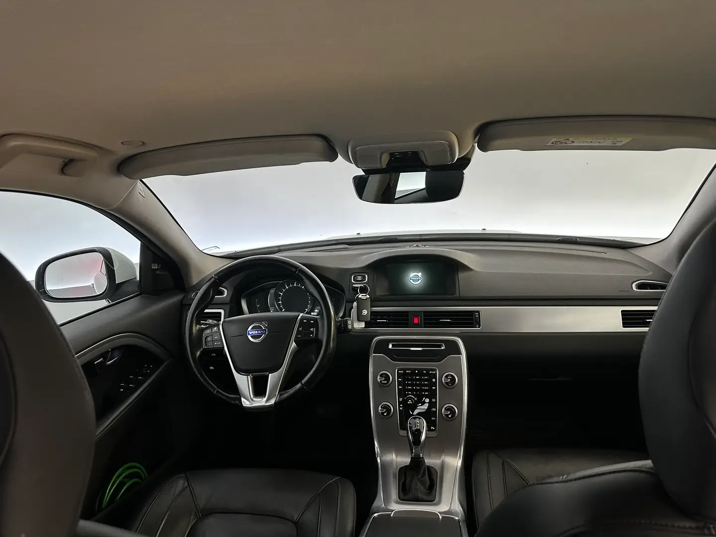 Car Image - 6aVQeKXfVePGTCImnvQENr
