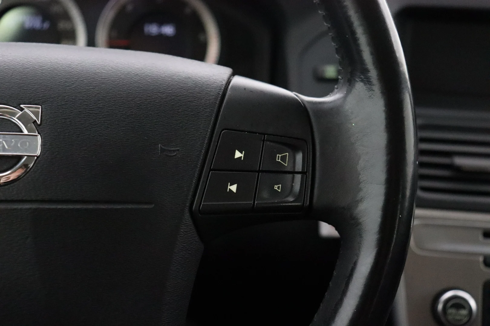 Car Image - 6C1GRVdaTu2cnsf7SyteoQ