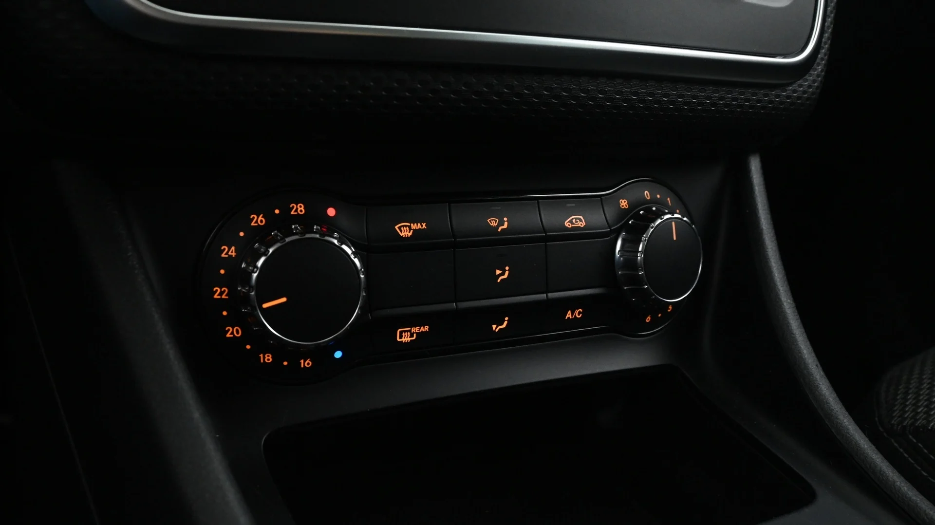 Car Image - 13DKLBfdGVJIjKouFkIudj