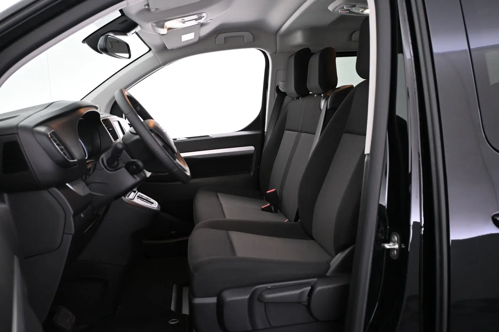 Car Image - 6AzqMn942vUC1t6ozhu42y