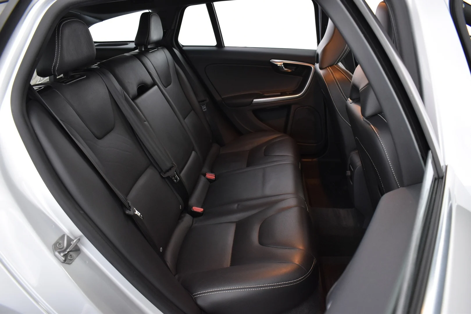 Car Image - 2ecGrzxKAuZZNgQFm3FuUj