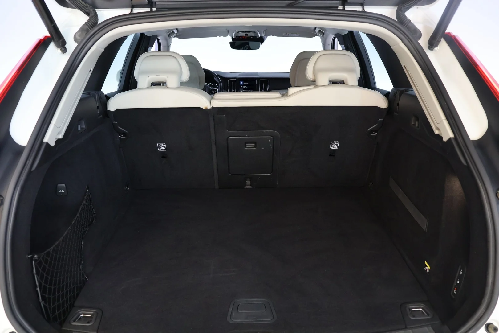 Car Image - 2DXLL4VU3vSLRl2p6fmfgu