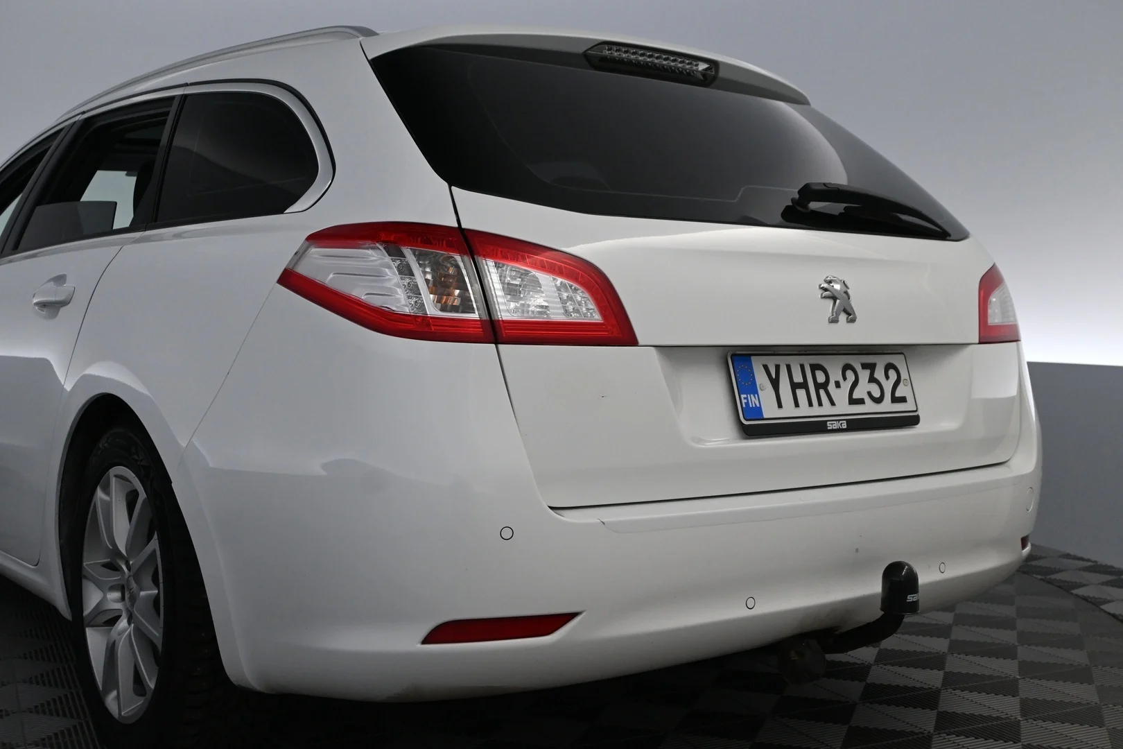 Car Image - 1ShlTeww3I33yliTcIYpXF