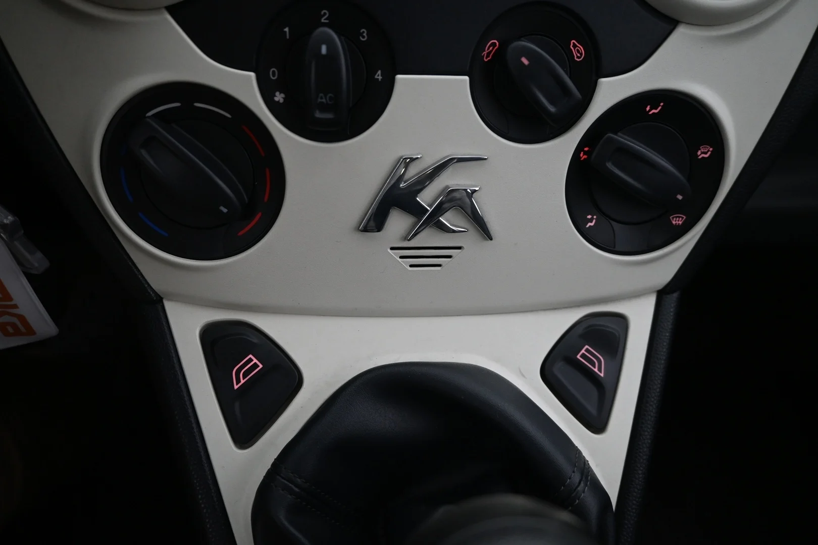 Car Image - 4LFjxEfaUERhV6hn4p2dNW