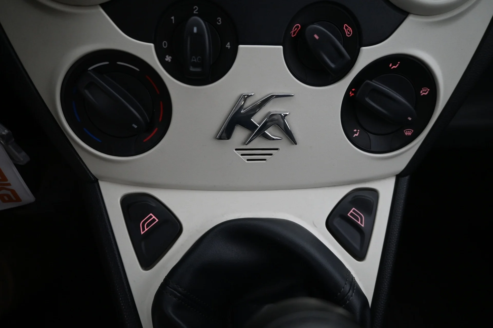Car Image - 4LFjxEfaUERhV6hn4p2dNW
