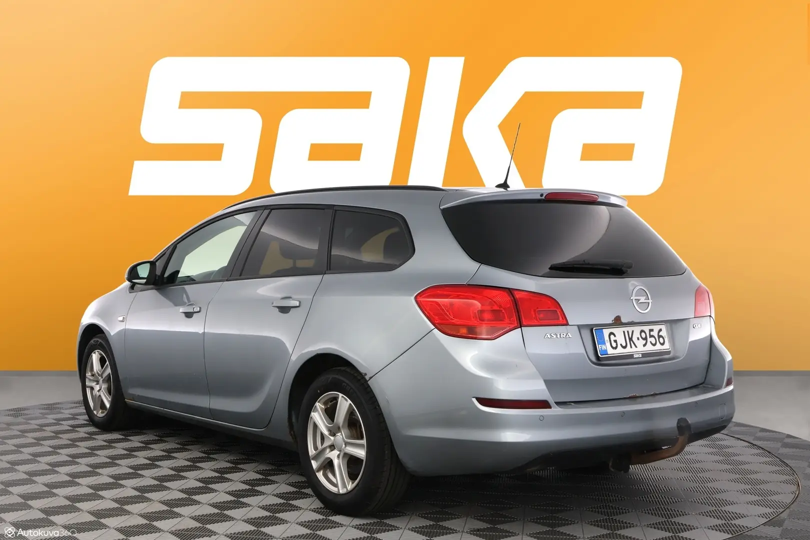 Car Image - 5kIZbr6xlzjHoZORfNDLzn