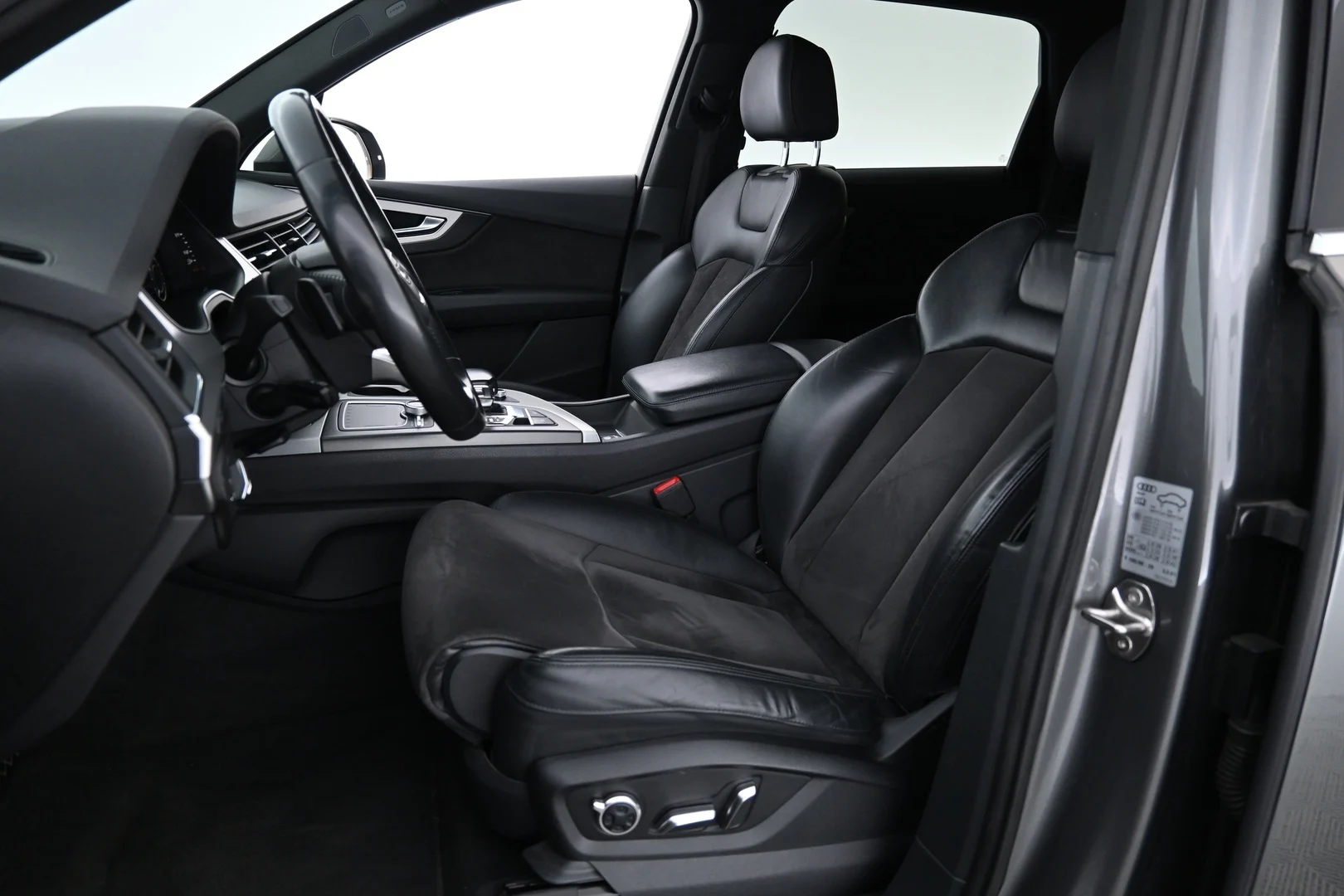 Car Image - 1R1ryTICrMlKtKtchsy6ni