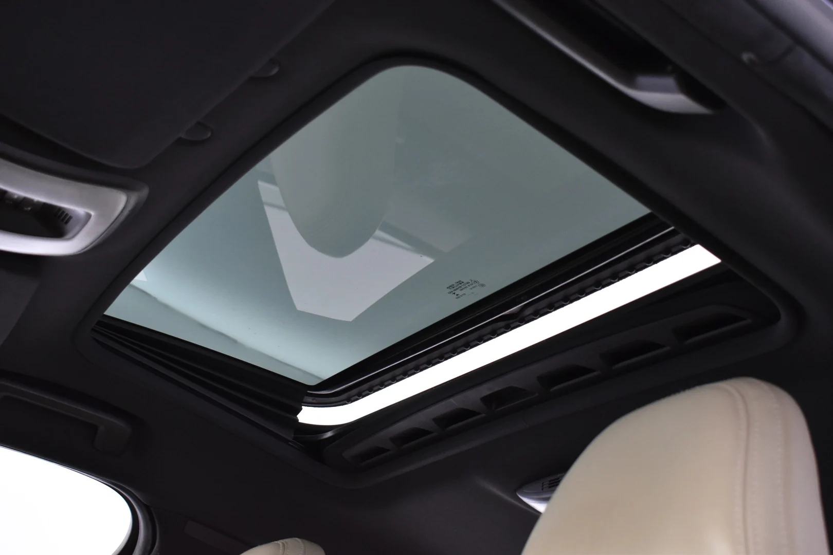 Car Image - 2M4WkdBsmcACUznqkhw0vs