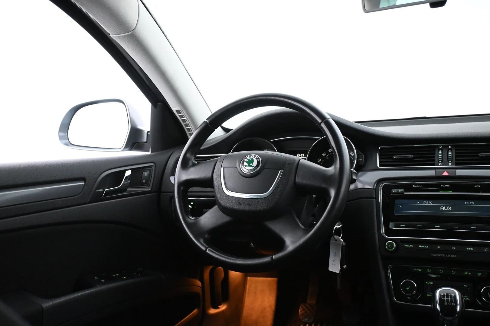 Car Image - 3U5rA9huMUjshNCUg4llmI
