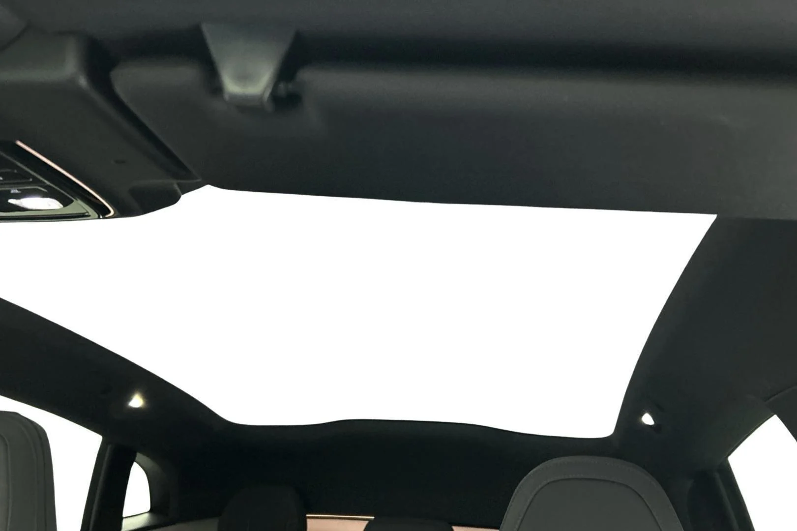 Car Image - 21pvFej8uYi3SOrrjX1WwC