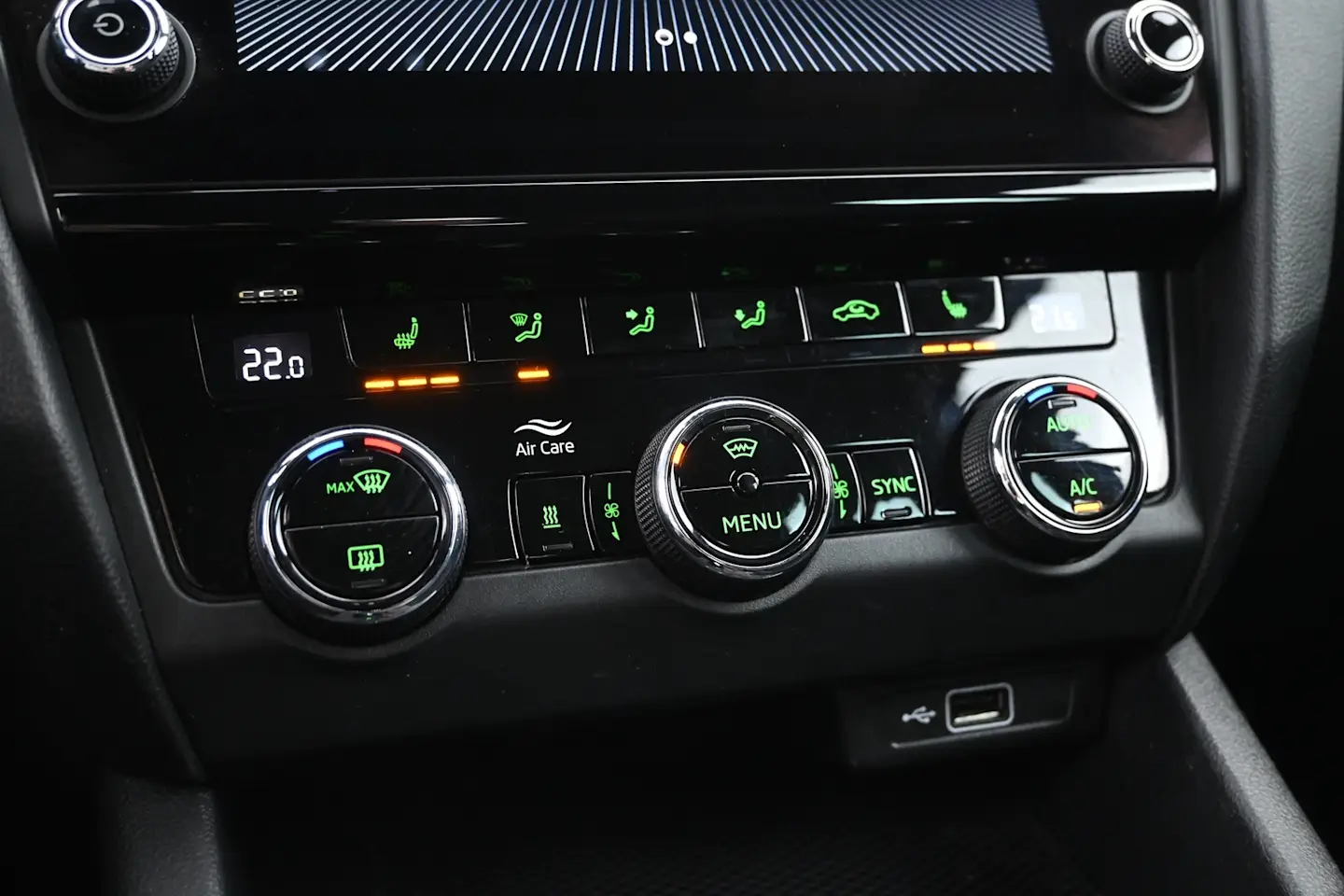 Car Image - 3NxC0Cp4jBBWg6wOfm2glD