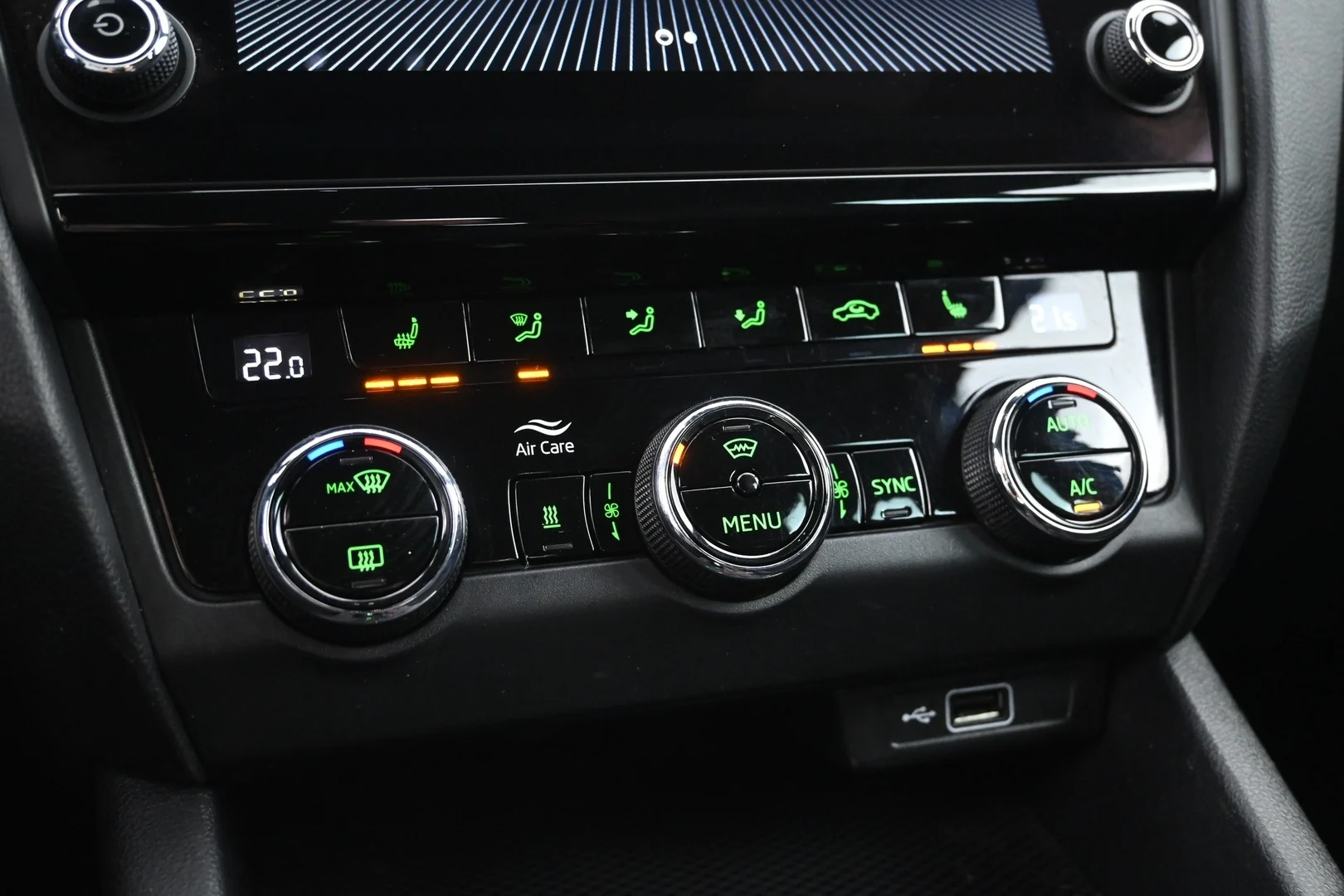 Car Image - 3NxC0Cp4jBBWg6wOfm2glD