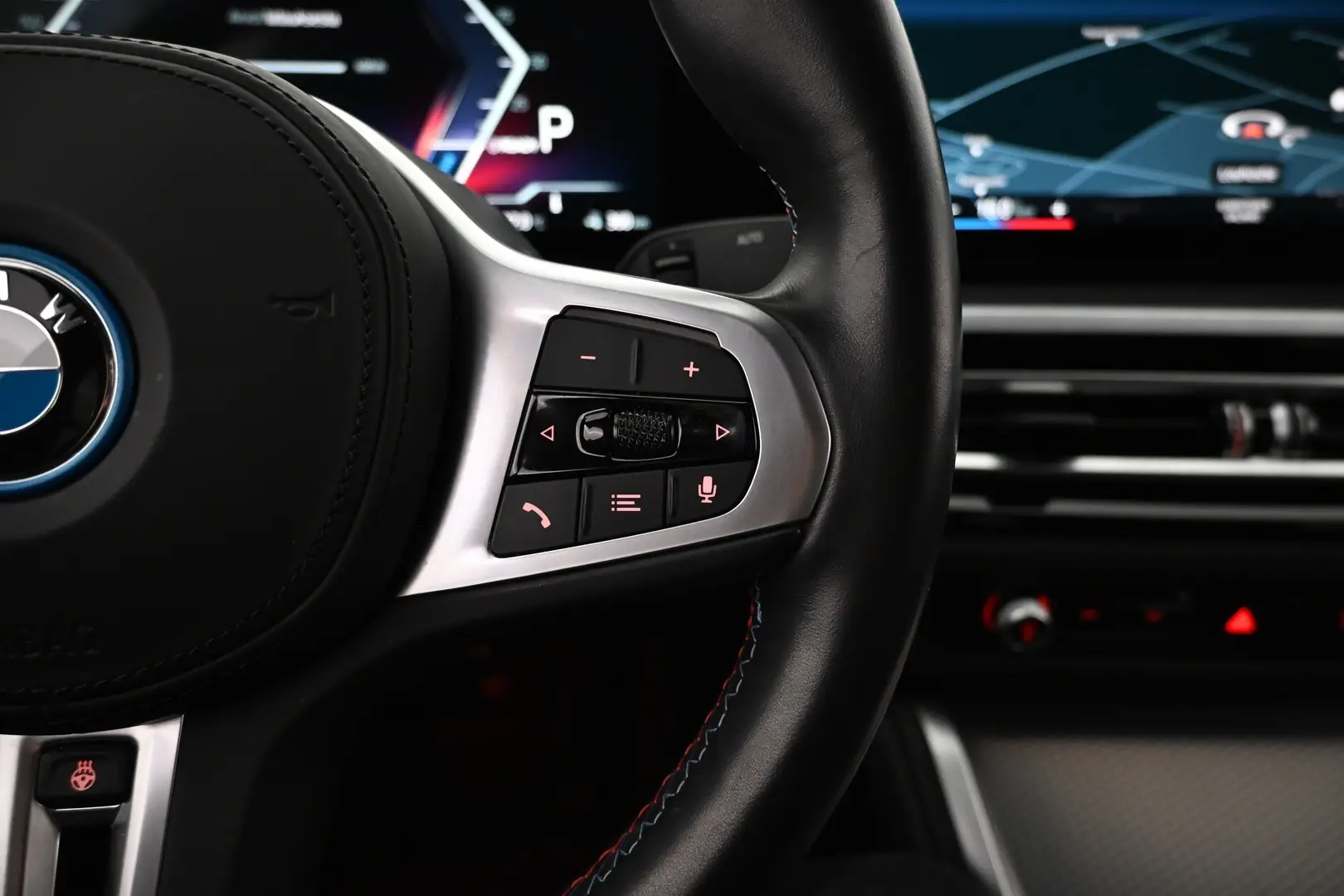 Car Image - 3pIQgeOYHEHAcecIb4hn3y