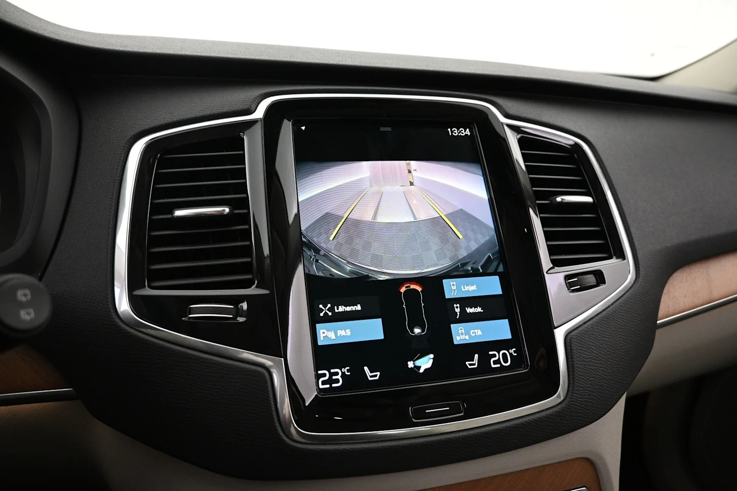 Car Image - 4wzFSFUoCceLO8IN0rTEY3
