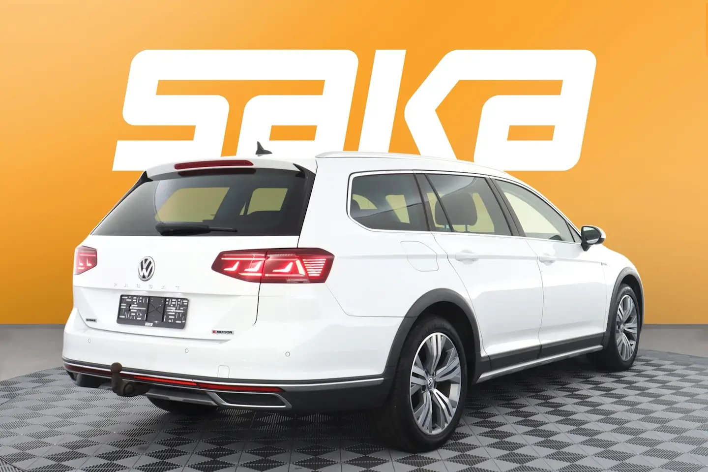 Car Image - 57kebgY0UalCNbUZE0aI9T