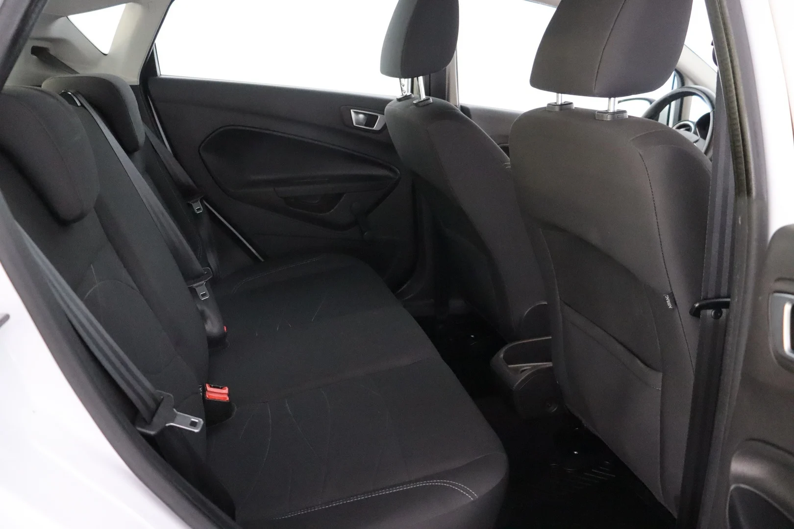 Car Image - 3Avf6ItuN3cbfmtFRVHcLL