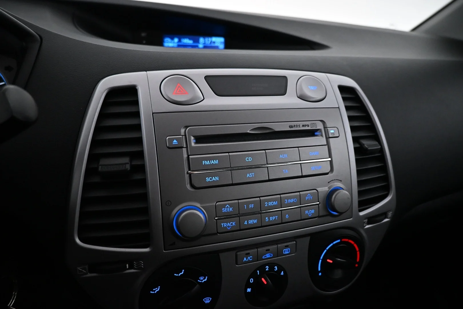 Car Image - 2UlDlyPIikVY6W3BYbyxfX