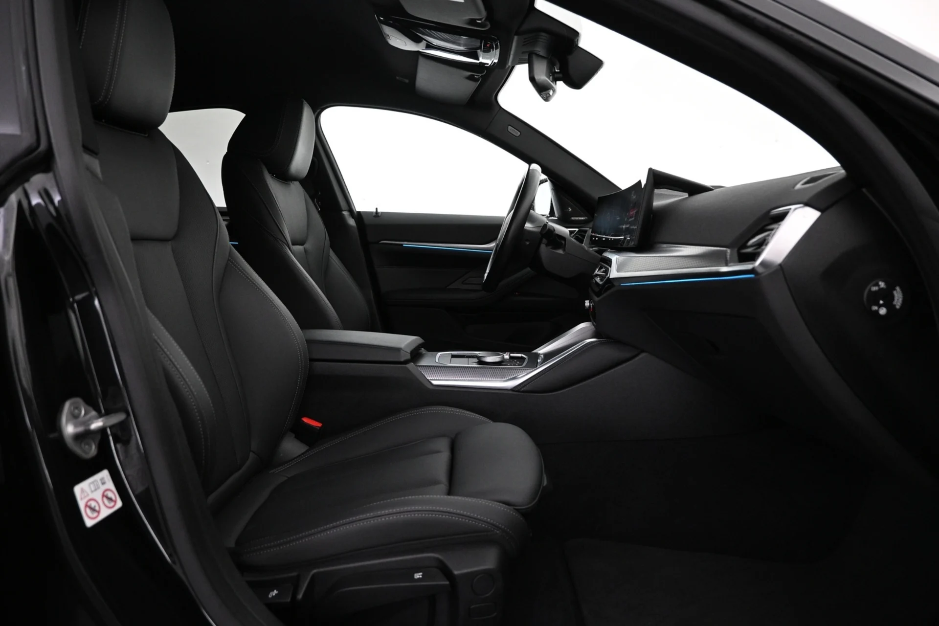 Car Image - 3ZIZhBnvFbyZVKgwyTiIYo