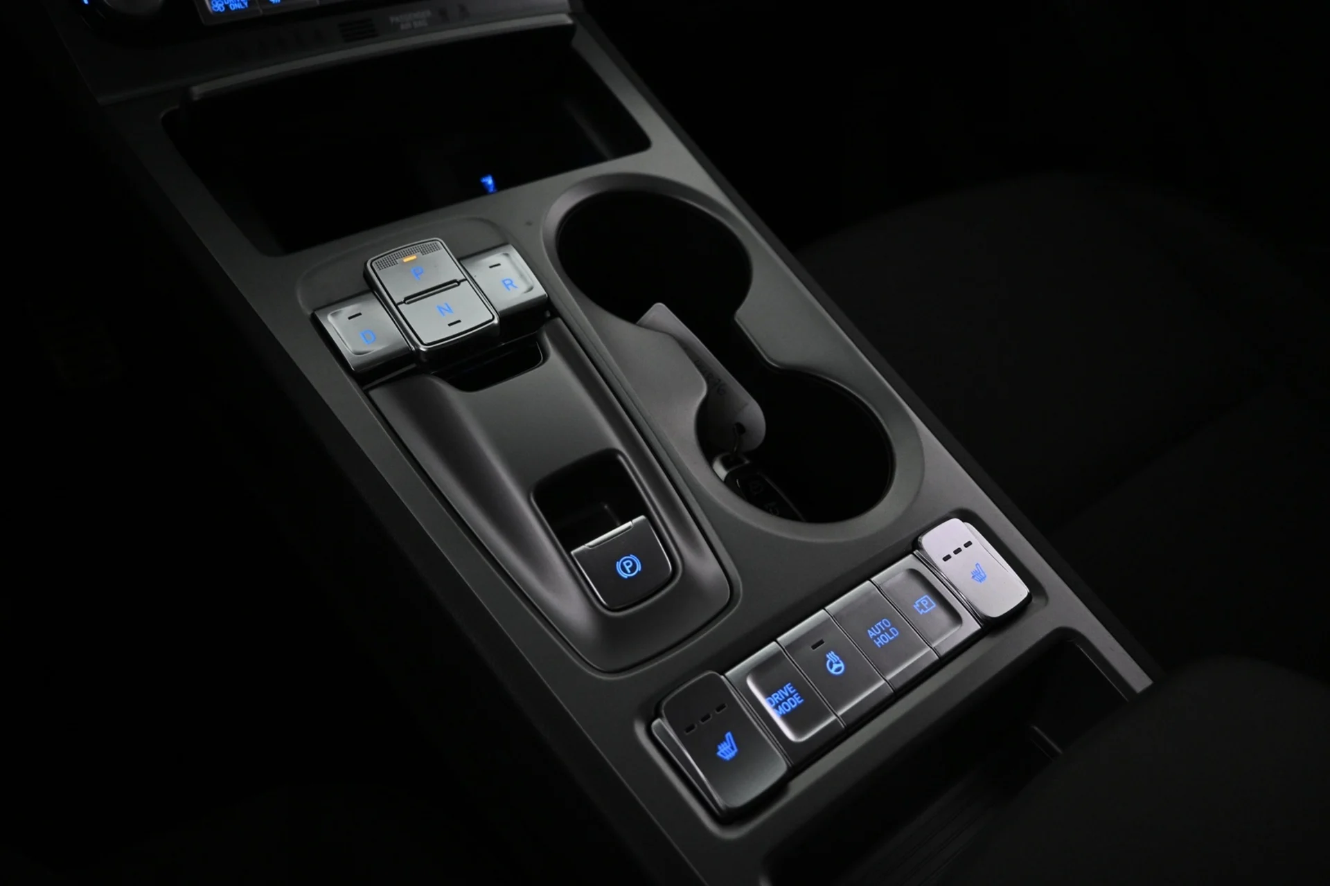 Car Image - 5XDzz3aKqz12slTqWoakPS