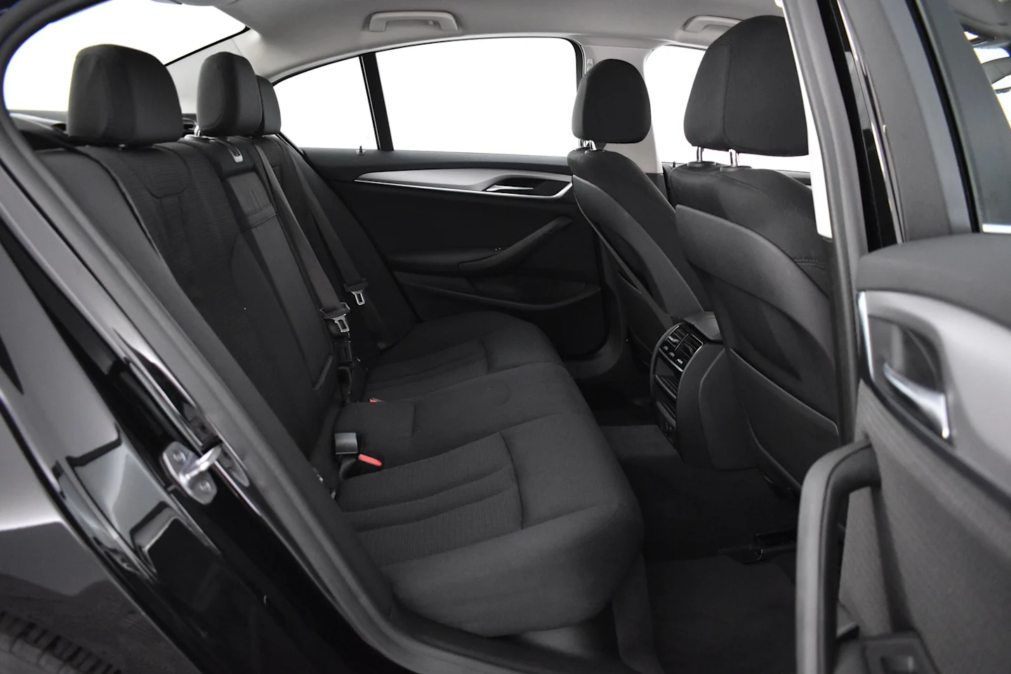 Car Image - 3sRJ7jVx2nRa4CqPRiDhl8