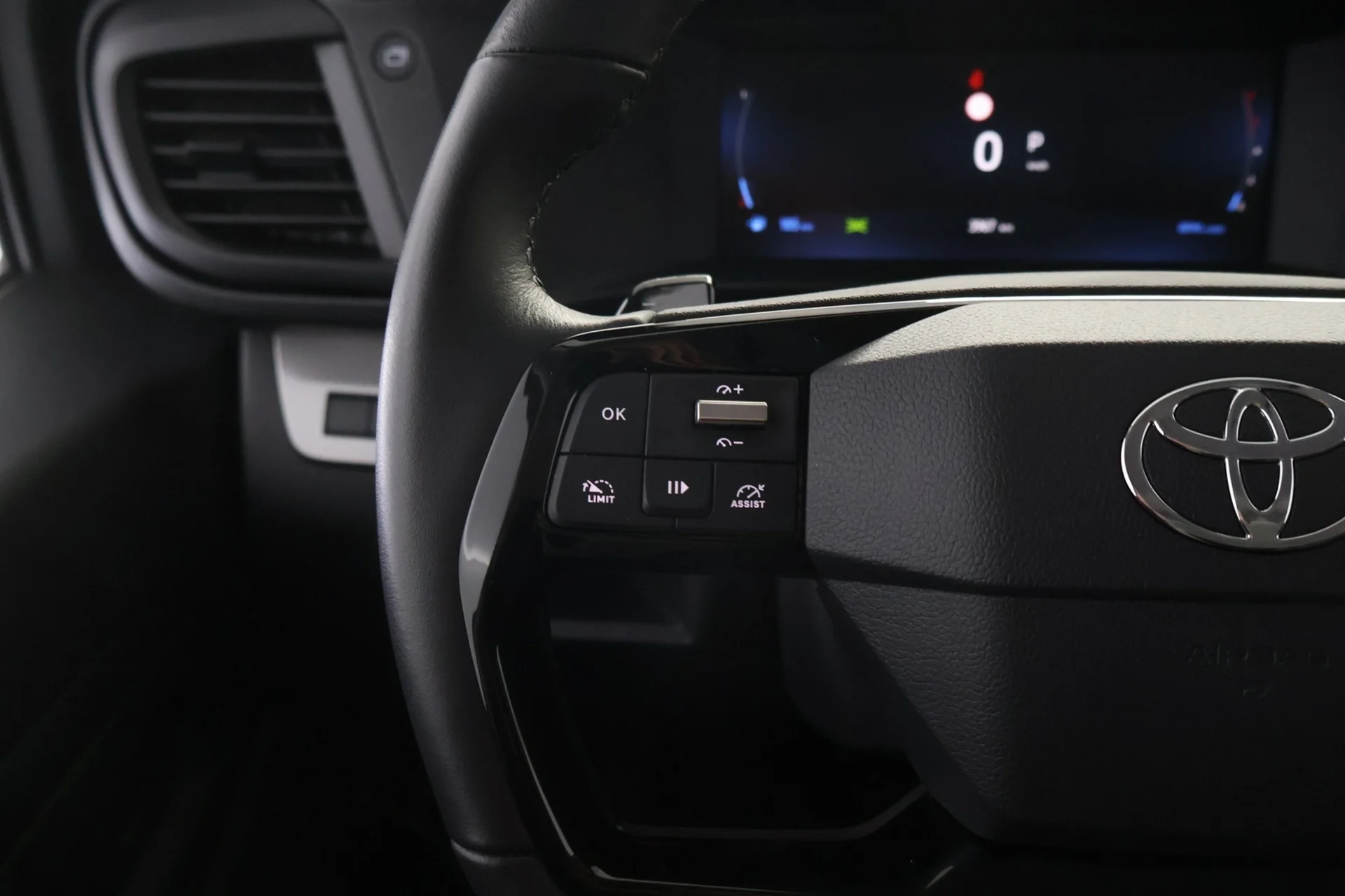 Car Image - 77cKFy9IzN0mO4ykSwHCLZ