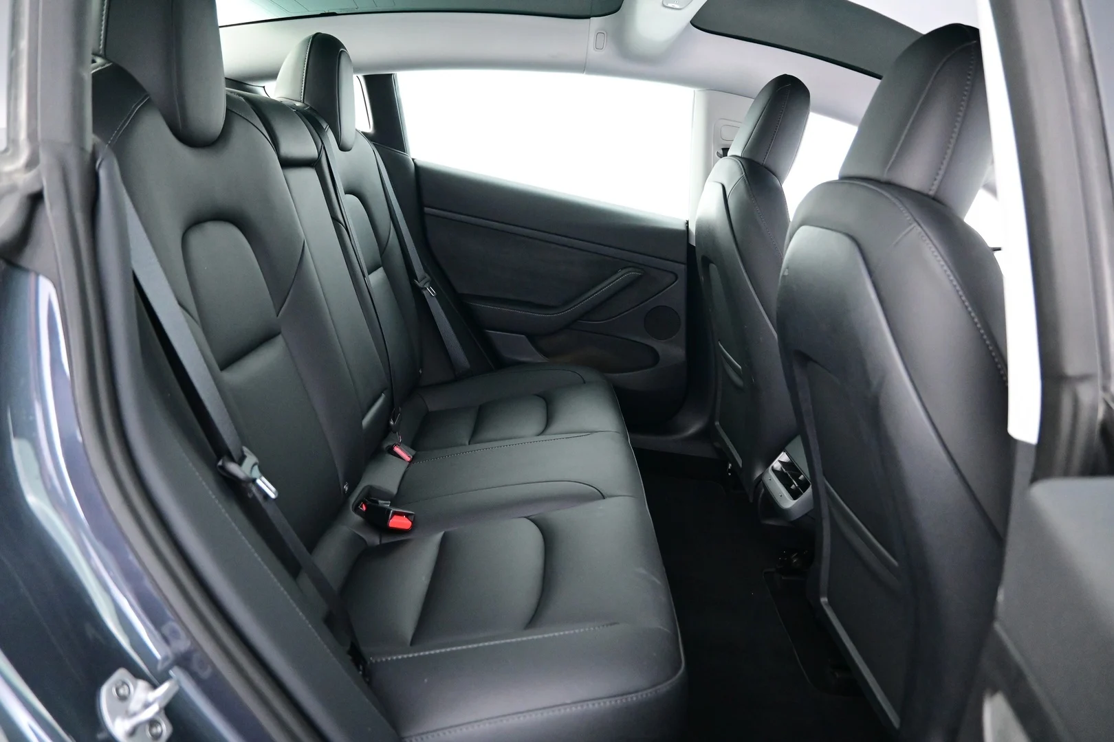 Car Image - 5BpI04B32hsHudFz7xJRKg