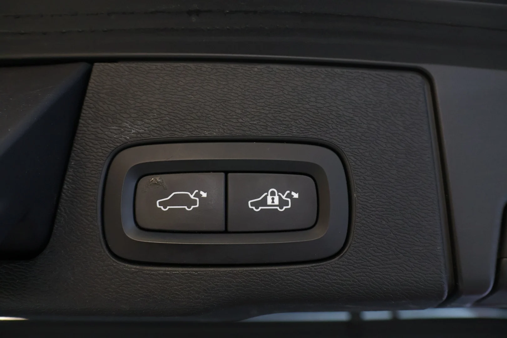 Car Image - 1vBWXtYSwVr9yBKSEihw7M