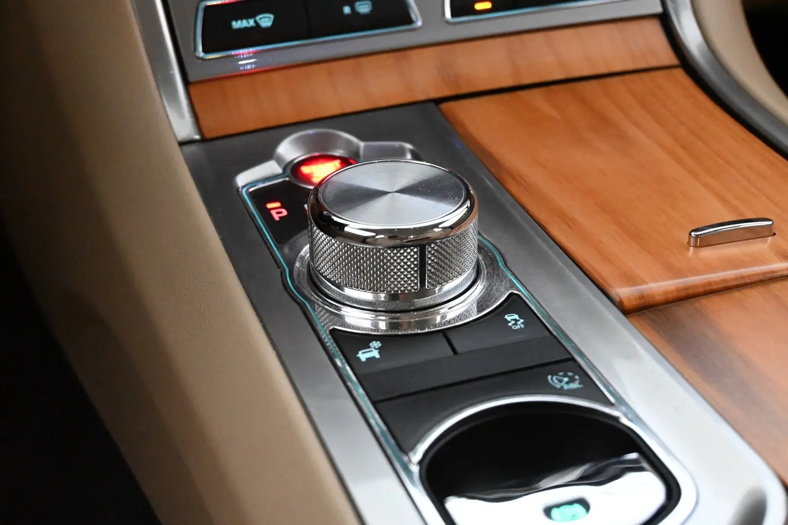 Car Image - 5QurBoK3CqHOxKPo1MzMop