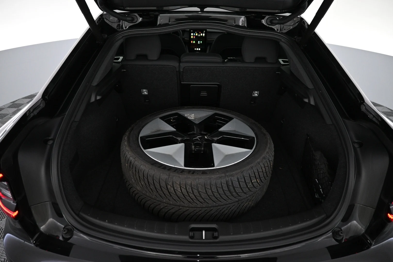 Car Image - 4ndjW8uFrMkXIl3lbc5k37