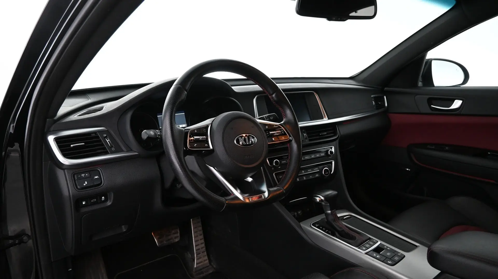 Car Image - 5QWnCAGh1peihwVSO5Cexq