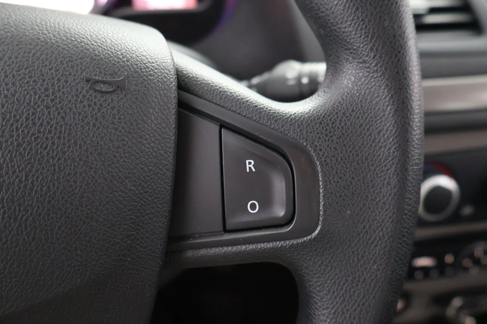 Car Image - ibU7YOPhHY94EnxXqRiM5